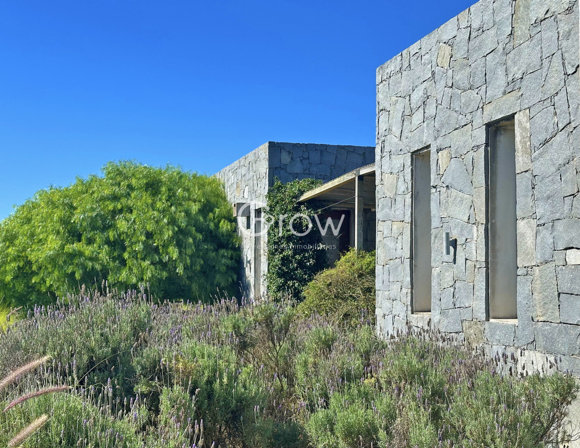 Casa ID.2718 - Chacra de lujo en José Ignacio con vista al océano. 5 suites, 3 hectáreas 