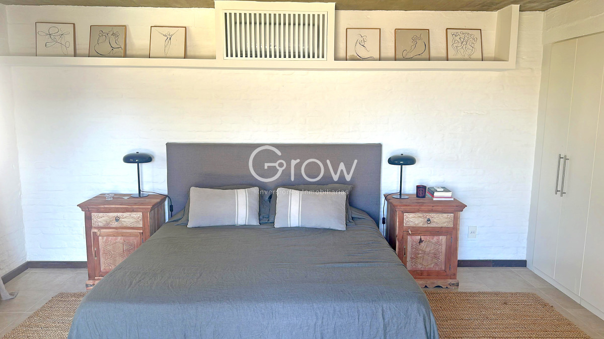 Casa ID.3080 - Pinar del Faro, 4 dorm, piscina. 450 m2 construidos