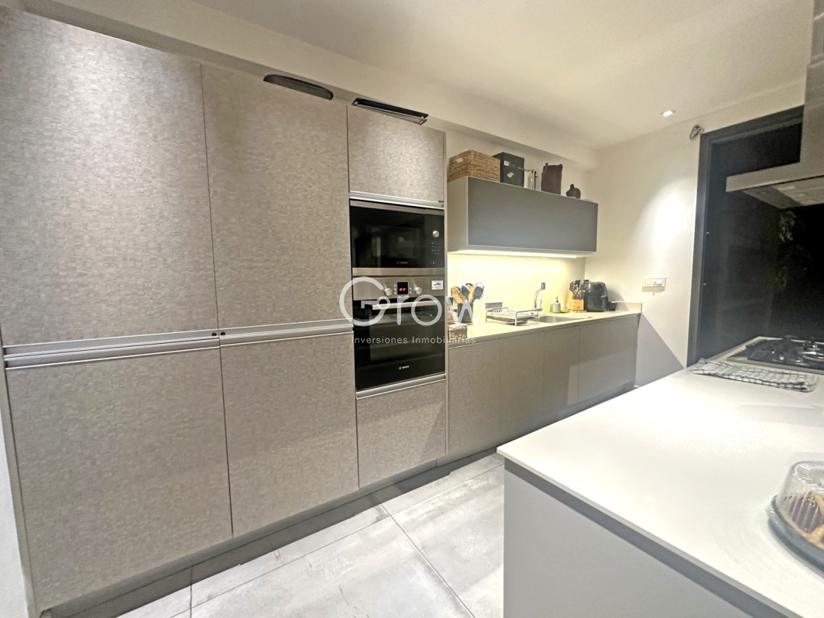 Casa ID.2888 - Barrio privado. 3 suites, piscina climatizada. Losa radiante. 