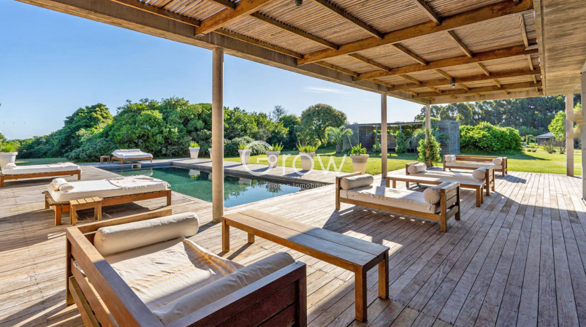 Casa ID.2718 - Chacra de lujo en José Ignacio con vista al océano. 5 suites, 3 hectáreas 