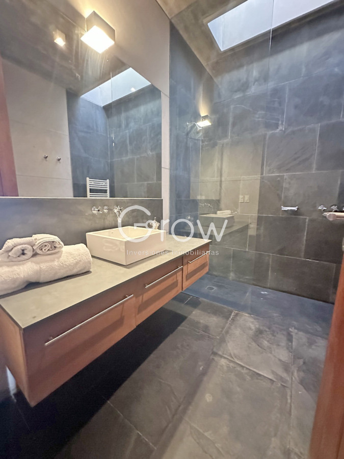 Casa ID.2718 - Chacra de lujo en José Ignacio con vista al océano. 5 suites, 3 hectáreas 