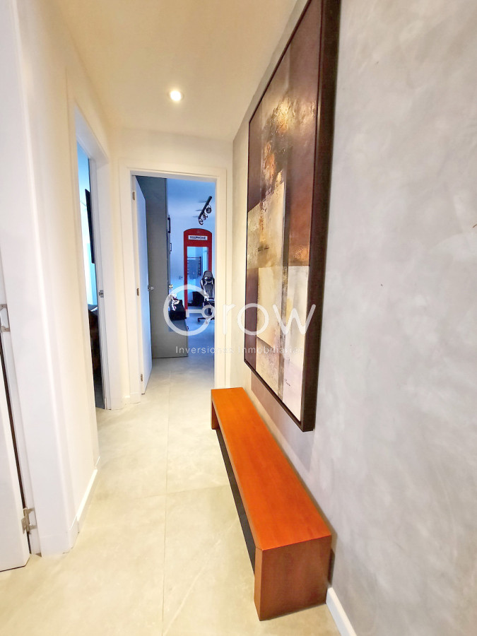 Casa ID.2859 - Barrio Privado. 357 m2 construidos, 4 suites. Piscina climatizada.