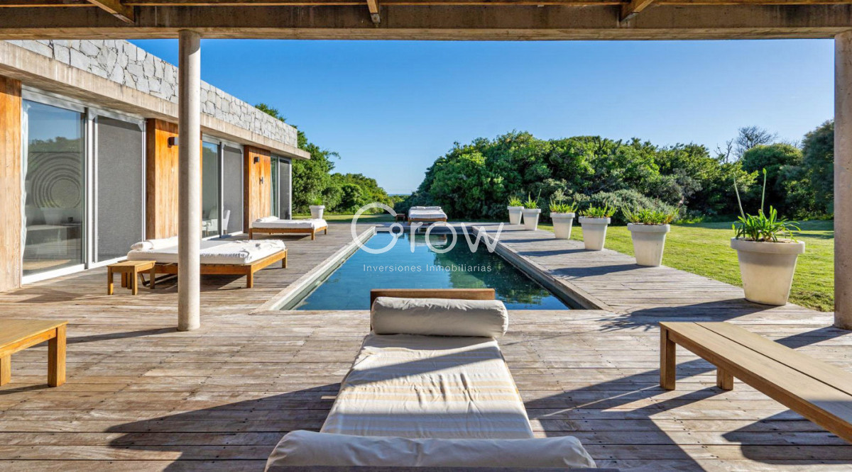 Casa ID.2718 - Chacra de lujo en José Ignacio con vista al océano. 5 suites, 3 hectáreas 
