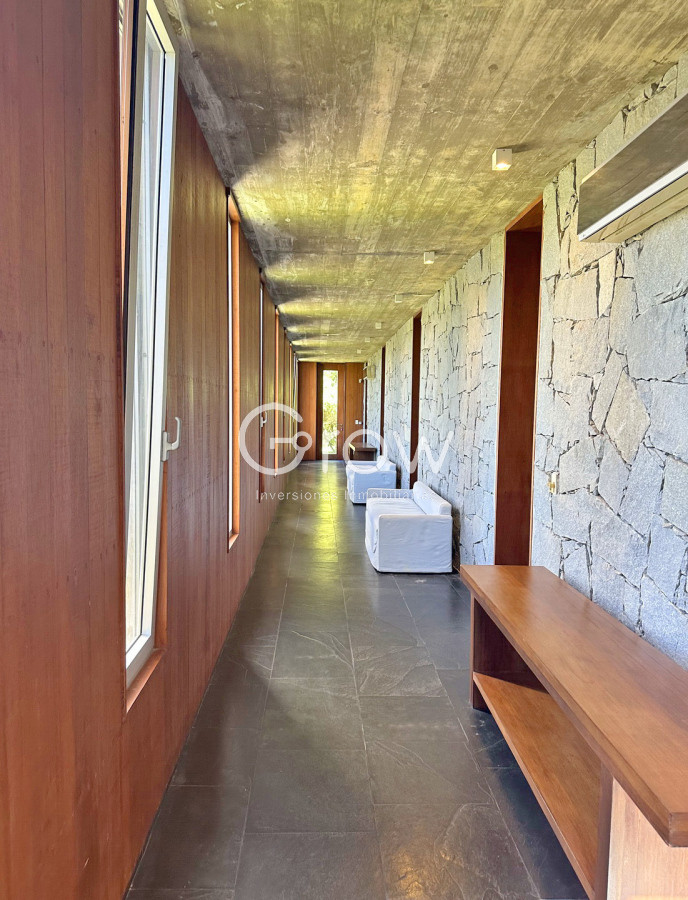 Casa ID.2718 - Chacra de lujo en José Ignacio con vista al océano. 5 suites, 3 hectáreas 