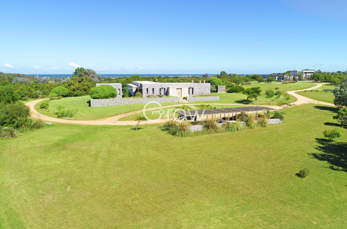 Casa ID.2718 - Chacra de lujo en José Ignacio con vista al océano. 5 suites, 3 hectáreas 