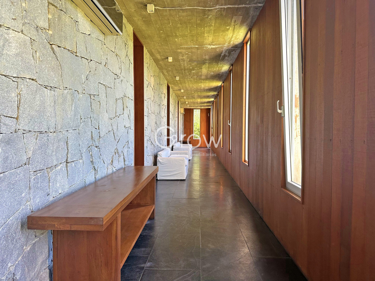 Casa ID.2718 - Chacra de lujo en José Ignacio con vista al océano. 5 suites, 3 hectáreas 