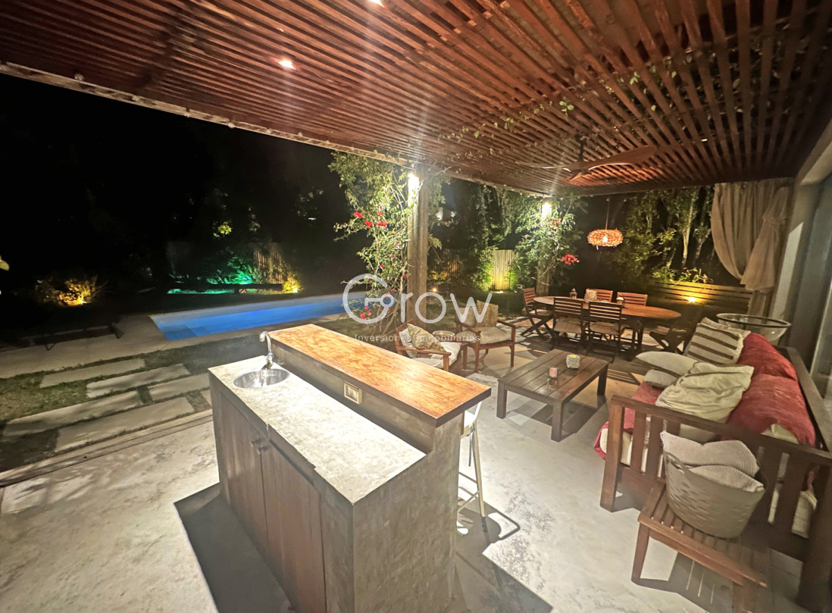 Casa ID.2888 - Barrio privado. 3 suites, piscina climatizada. Losa radiante. 