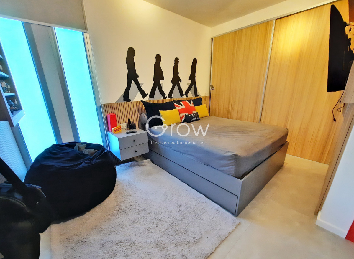Casa ID.2859 - Barrio Privado. 357 m2 construidos, 4 suites. Piscina climatizada.