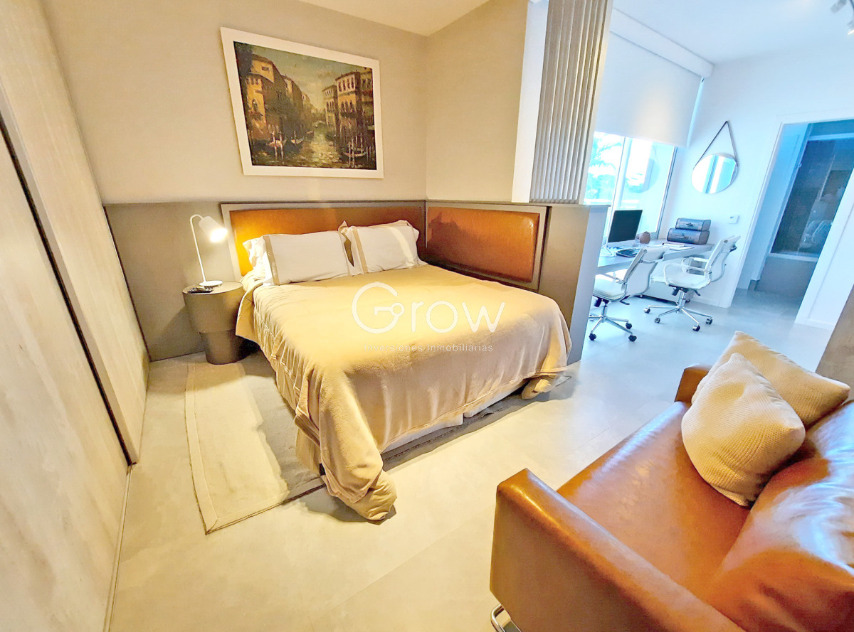 Casa ID.2859 - Barrio Privado. 357 m2 construidos, 4 suites. Piscina climatizada.