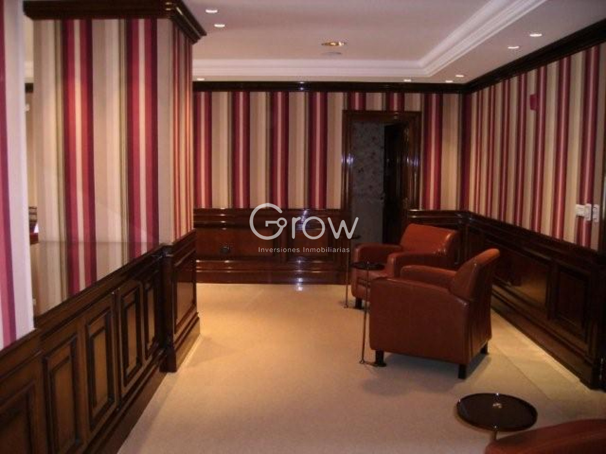 Apartamento ID.2585 - Le Jardin, esquinero piso alto, garaje doble.