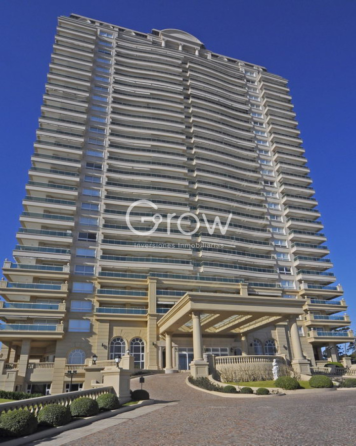 Apartamento ID.2585 - Le Jardin, esquinero piso alto, garaje doble.