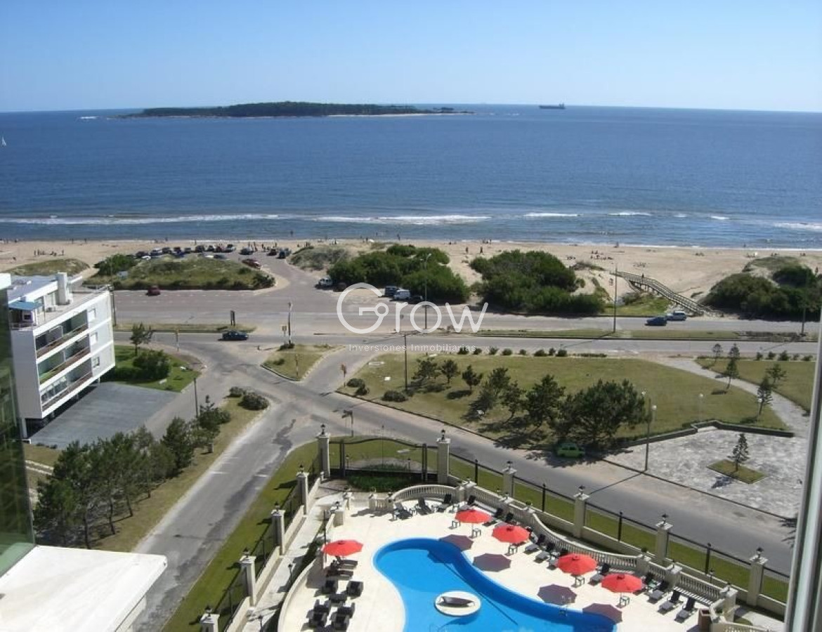 Apartamento ID.2585 - Le Jardin, esquinero piso alto, garaje doble.