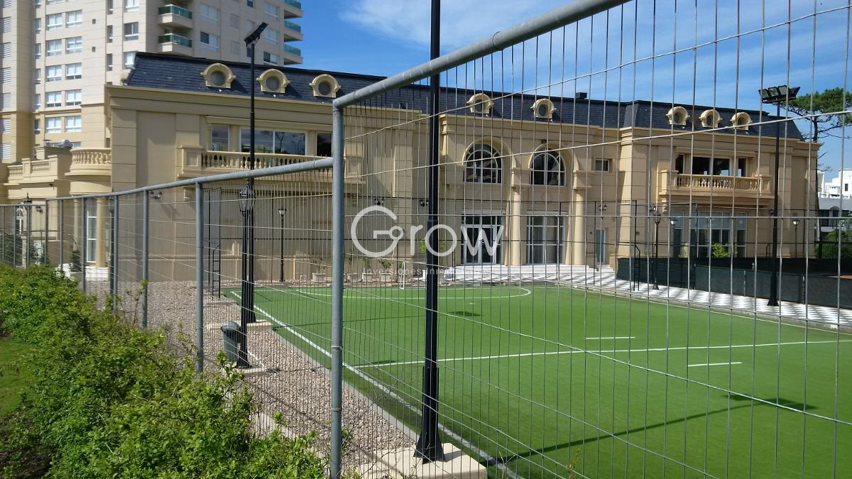 Apartamento ID.2585 - Le Jardin, esquinero piso alto, garaje doble.
