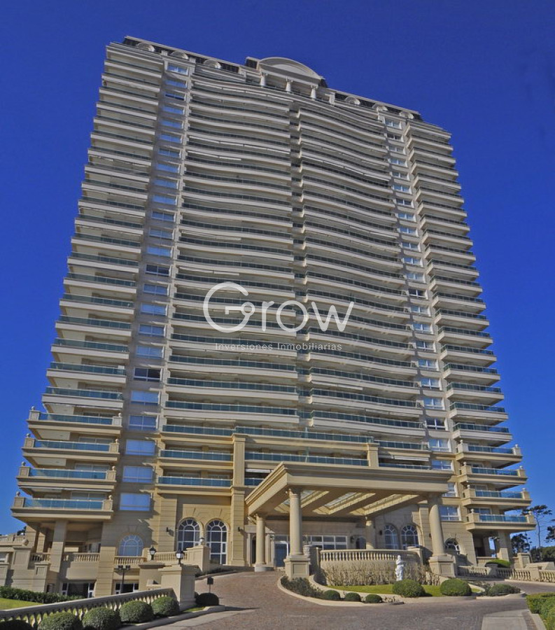 Apartamento ID.2585 - Le Jardin, esquinero piso alto, garaje doble.