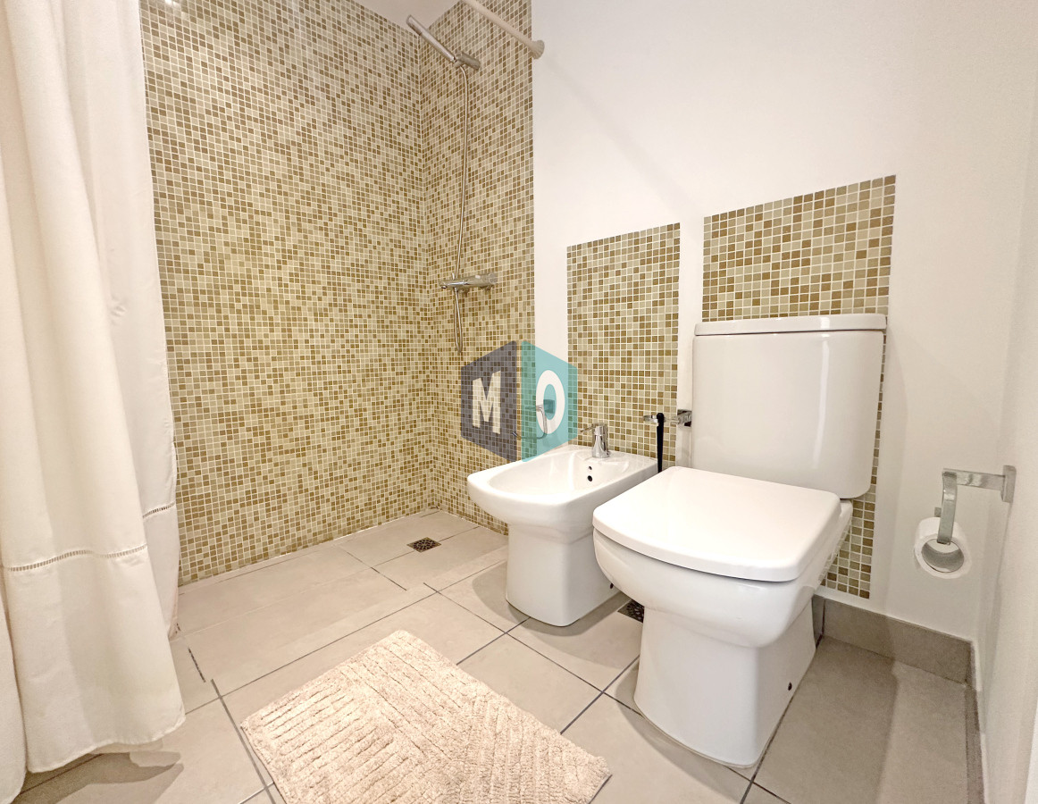 Apartamento ID.1054 - Icon Brava, 2 dorm, 2 baños, losa radiante, garaje, baulera.