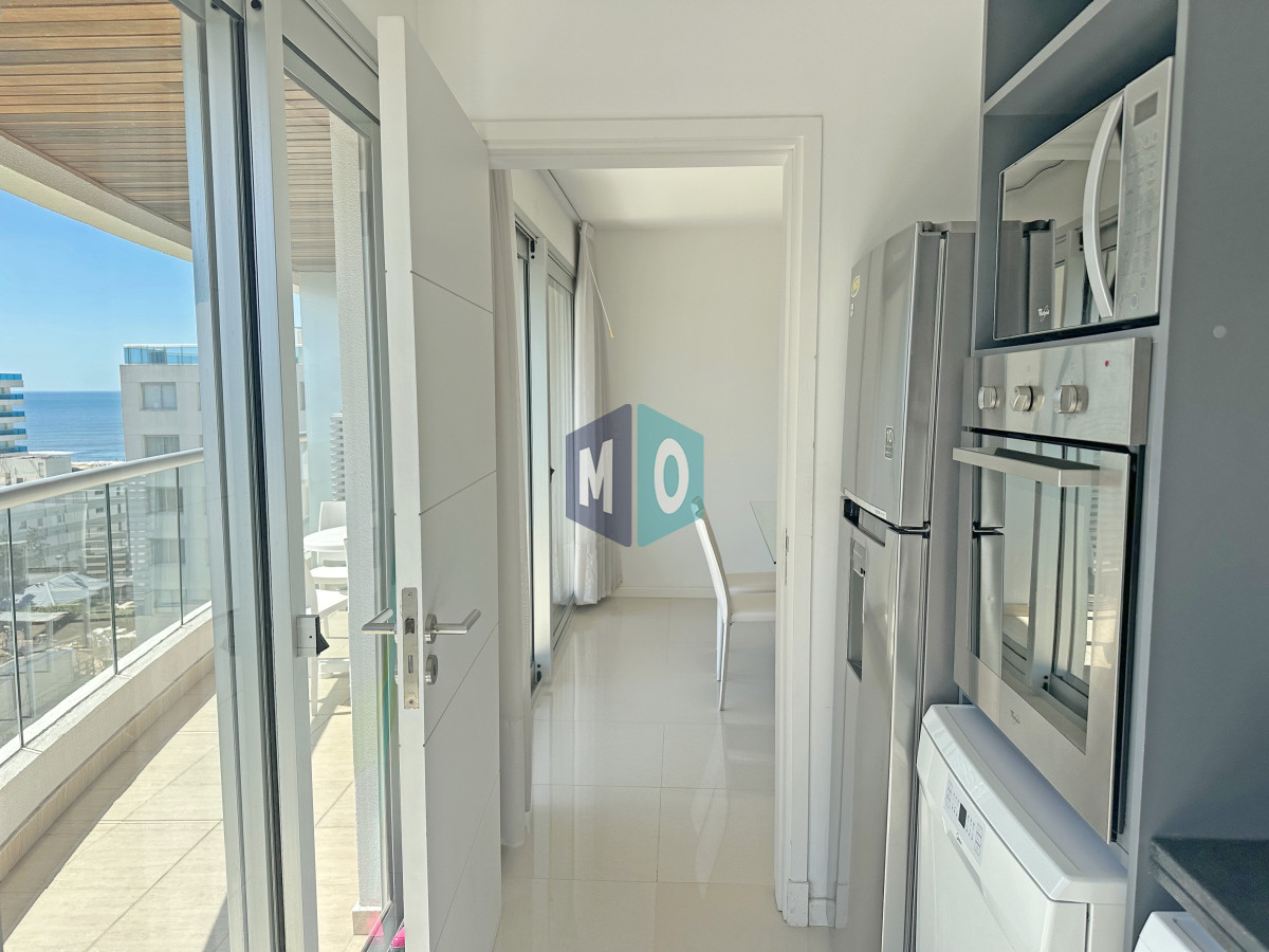 Apartamento ID.1054 - Icon Brava, 2 dorm, 2 baños, losa radiante, garaje, baulera.
