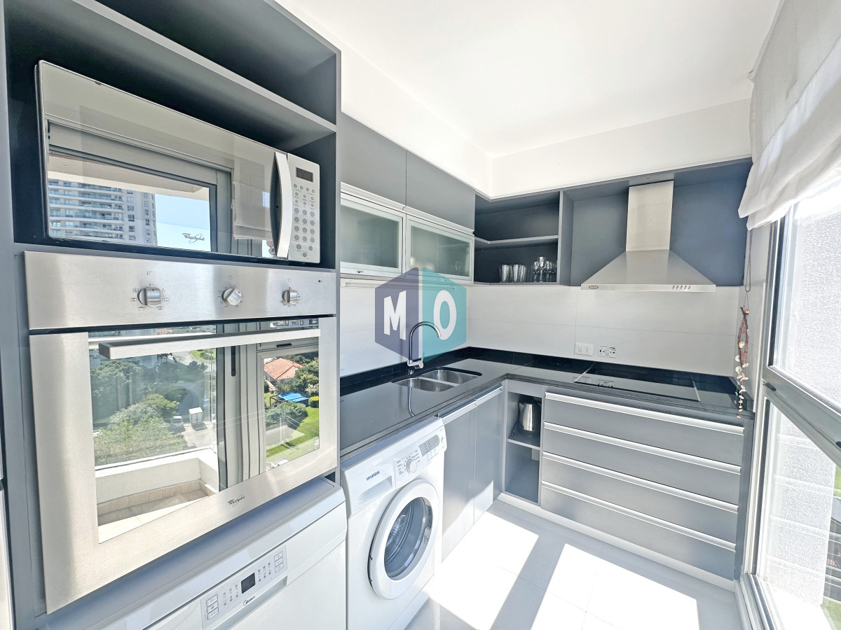 Apartamento ID.1054 - Icon Brava, 2 dorm, 2 baños, losa radiante, garaje, baulera.