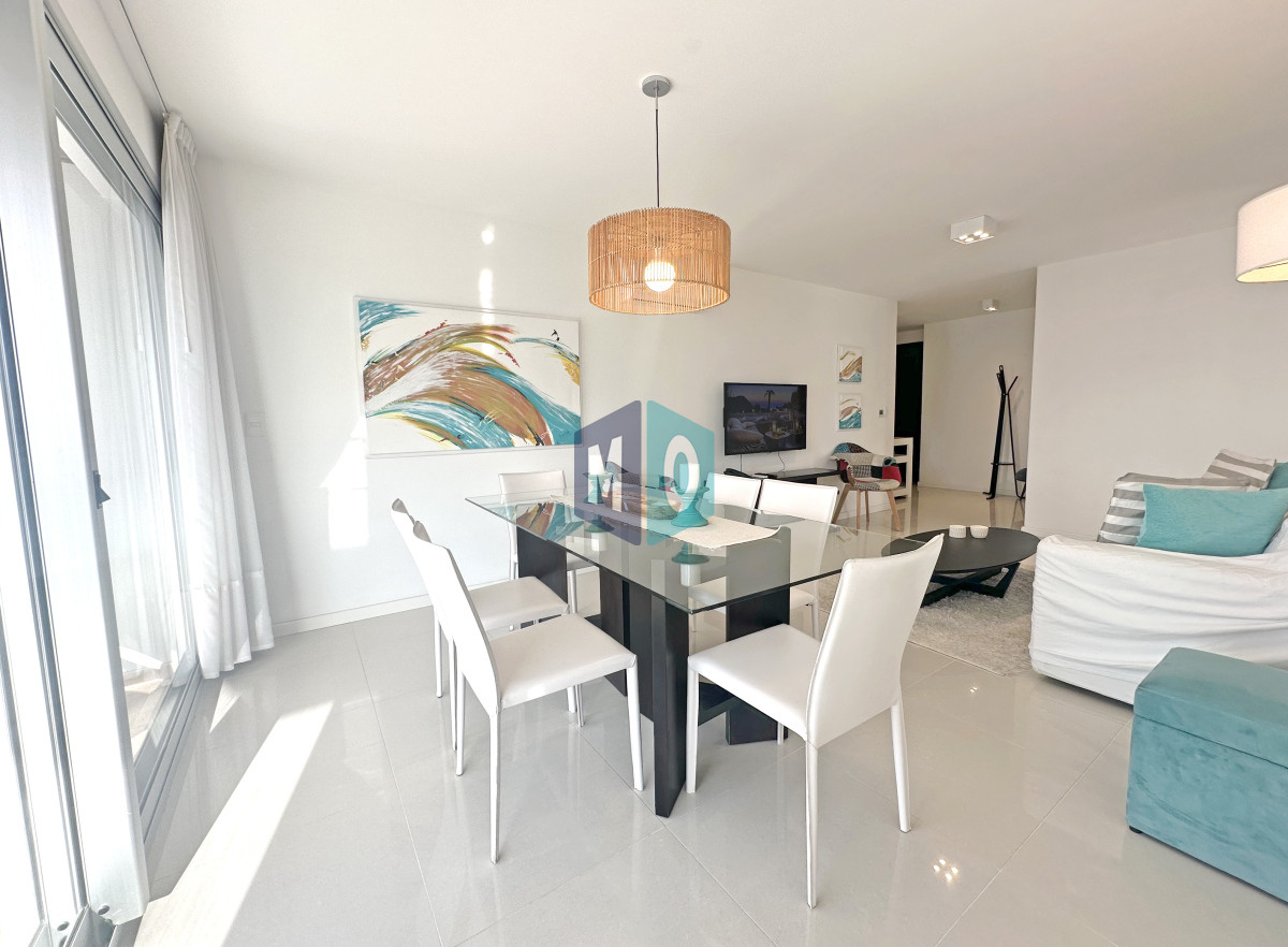 Apartamento ID.1054 - Icon Brava, 2 dorm, 2 baños, losa radiante, garaje, baulera.