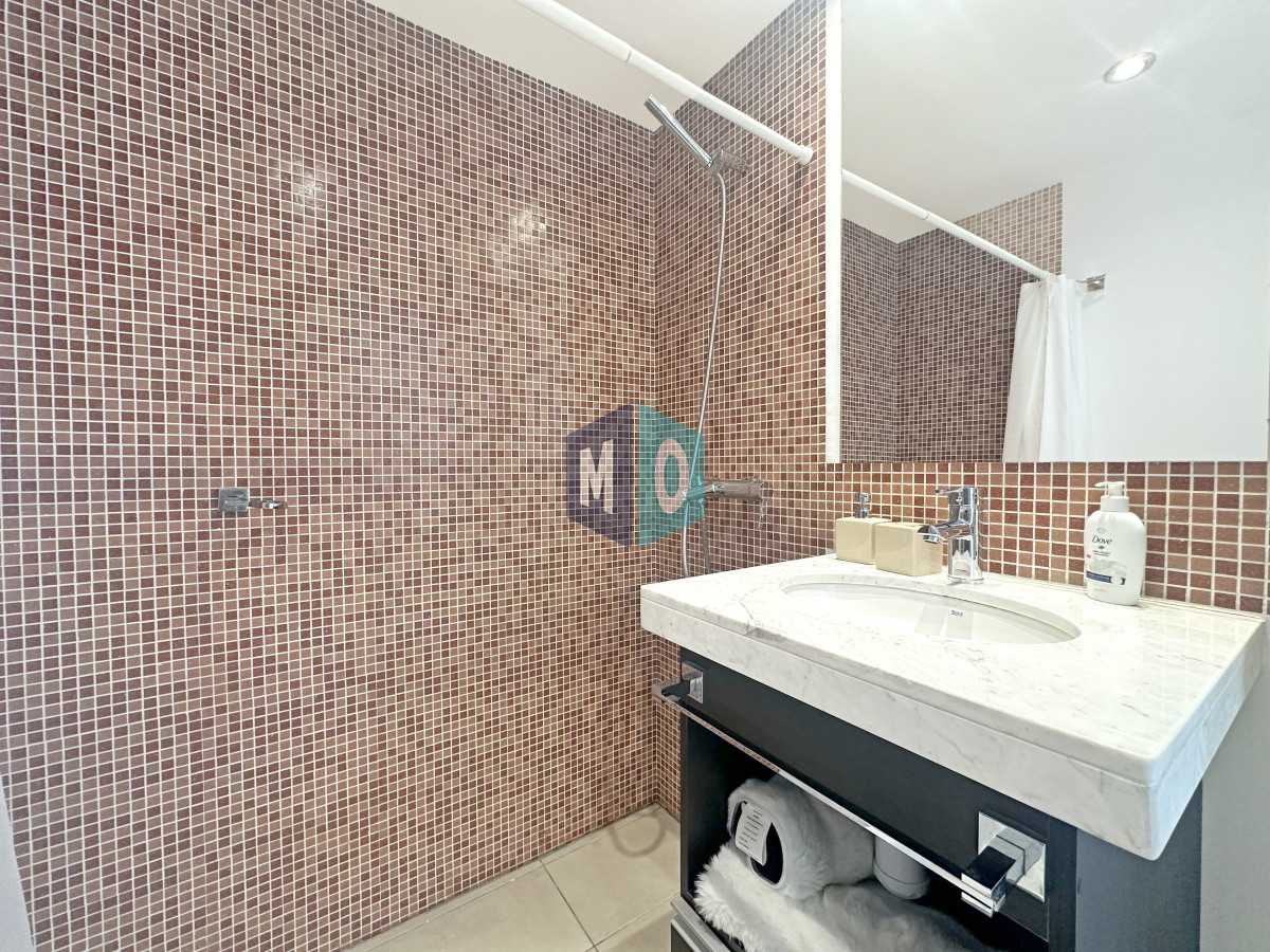 Apartamento ID.1054 - Icon Brava, 2 dorm, 2 baños, losa radiante, garaje, baulera.