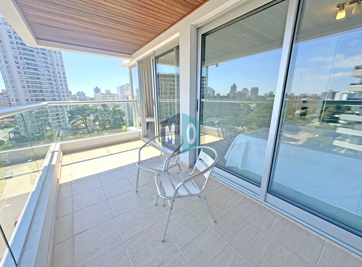 Apartamento ID.1054 - Icon Brava, 2 dorm, 2 baños, losa radiante, garaje, baulera.
