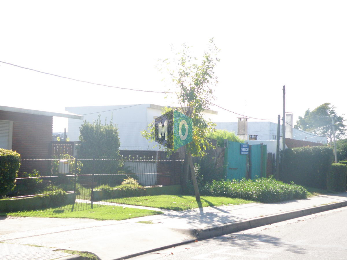 Terreno ID.1154 - Maldonado, calle Ituzaingó, Apto para bloque, Apto vivienda social.