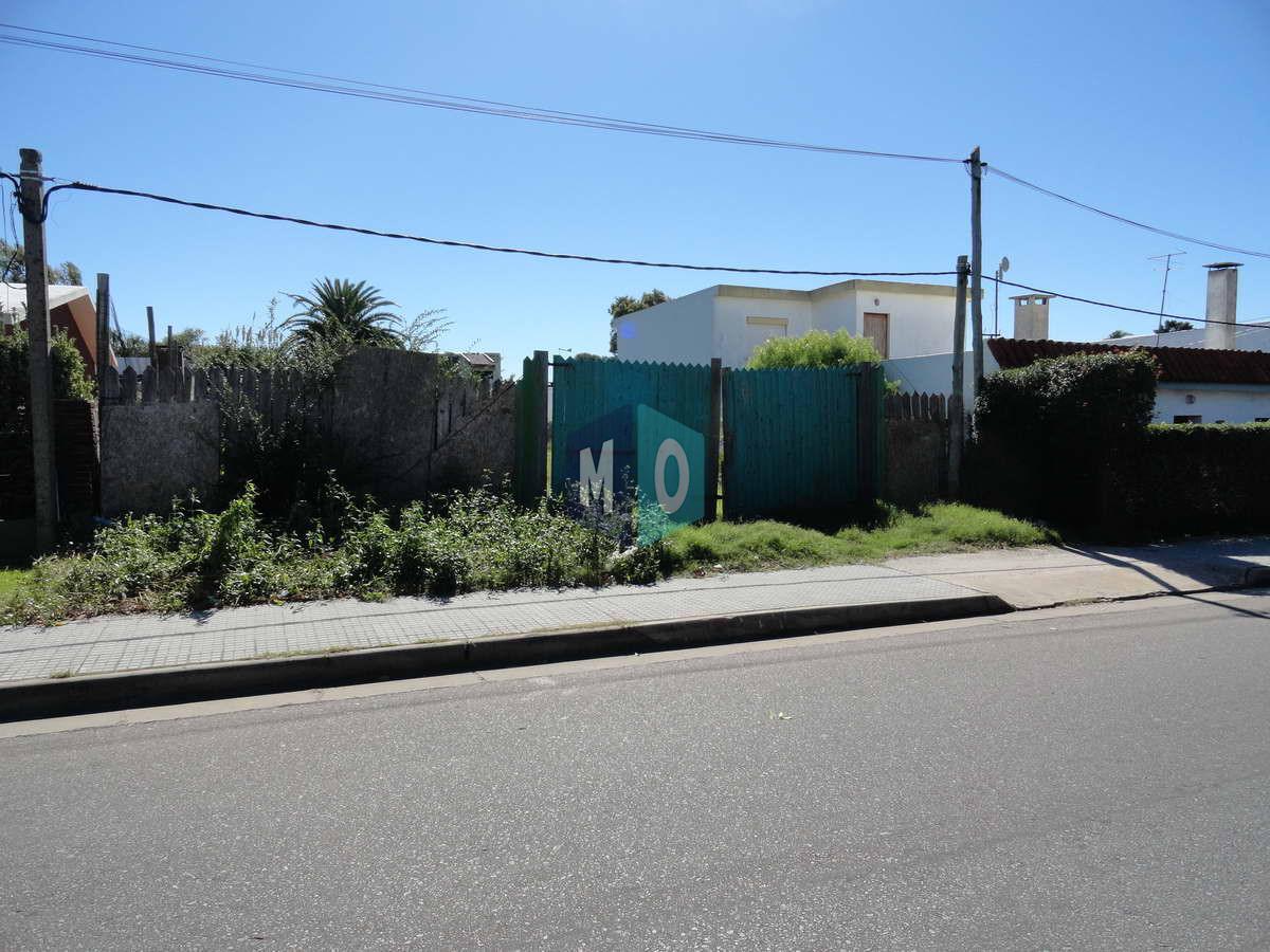 Terreno ID.1154 - Maldonado, calle Ituzaingó, Apto para bloque, Apto vivienda social.