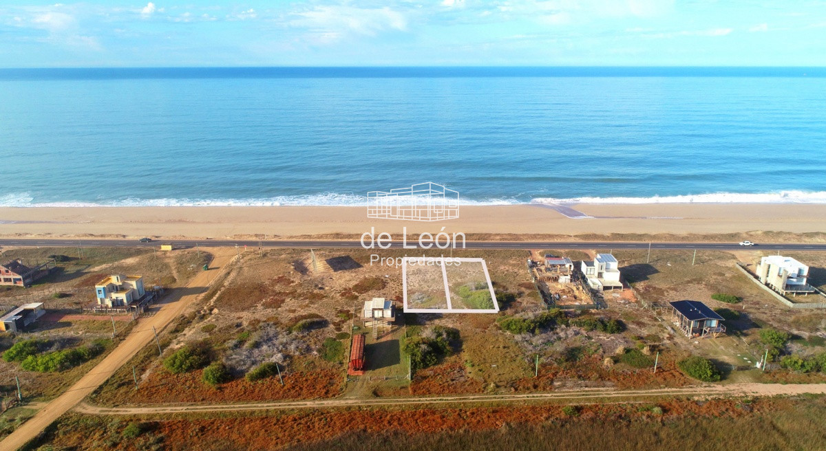 Terreno ID.15305 - Terreno en Santa Mónica, primera fila, sobre ruta 10. 