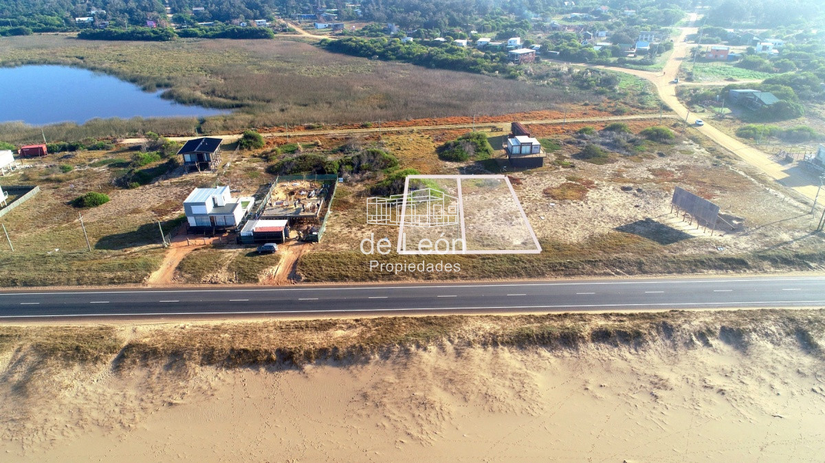 Terreno ID.15305 - Terreno en Santa Mónica, primera fila, sobre ruta 10. 
