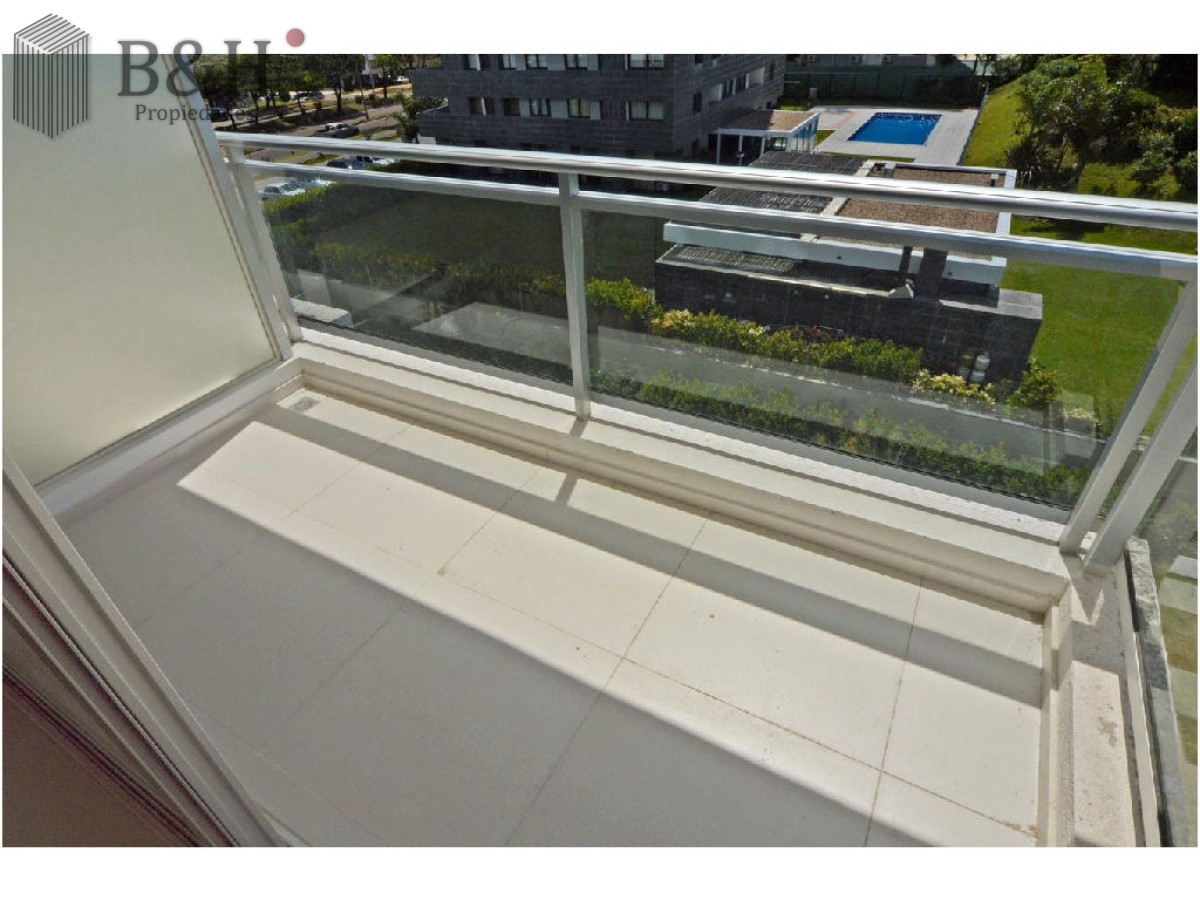 Apartamento ID.5500 - Moderno, 1 dorm definido, Wifi, edificio con servicios.