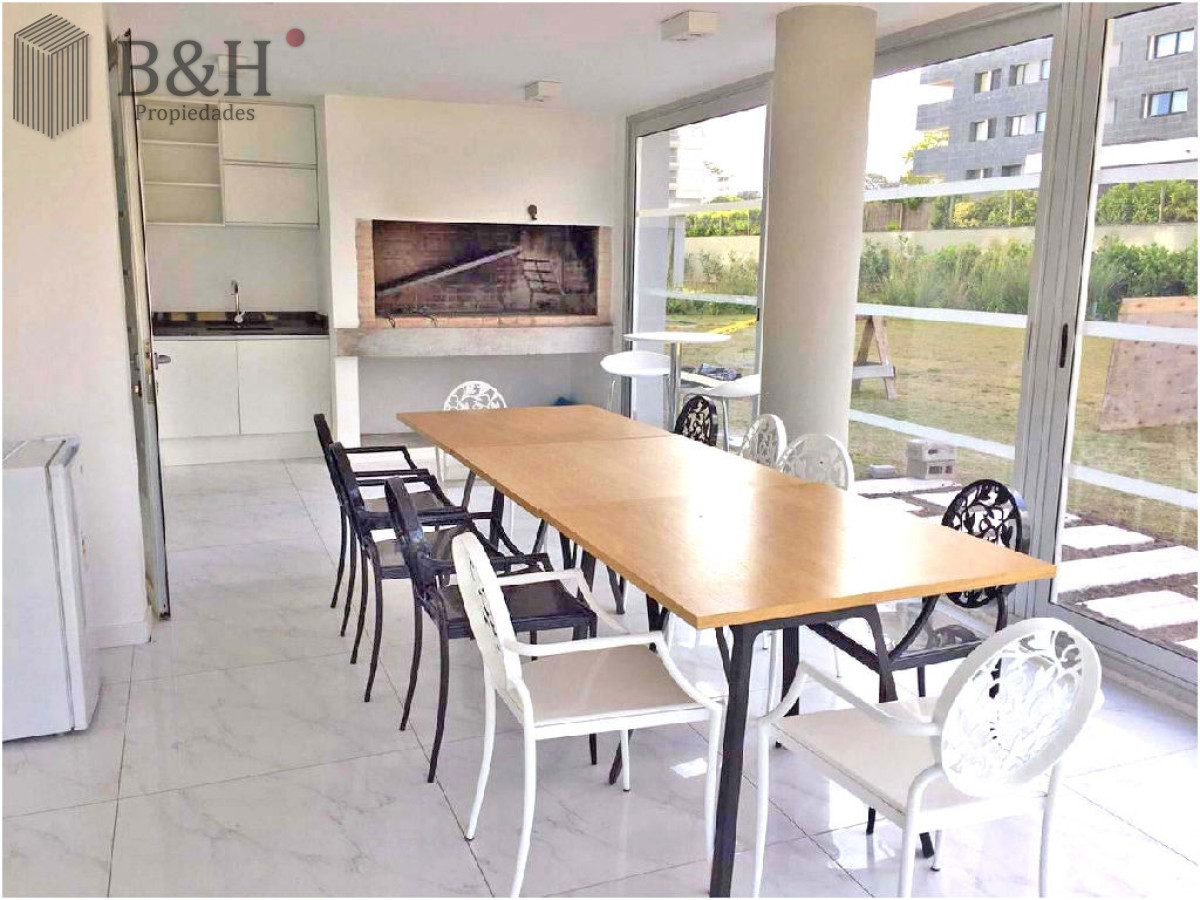 Apartamento ID.5500 - Moderno, 1 dorm definido, Wifi, edificio con servicios.