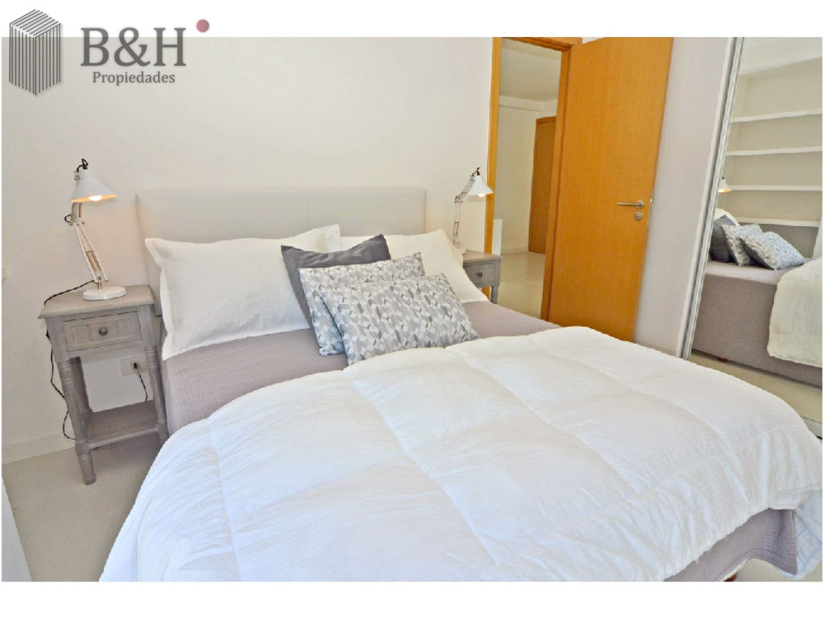 Apartamento ID.5500 - Moderno, 1 dorm definido, Wifi, edificio con servicios.