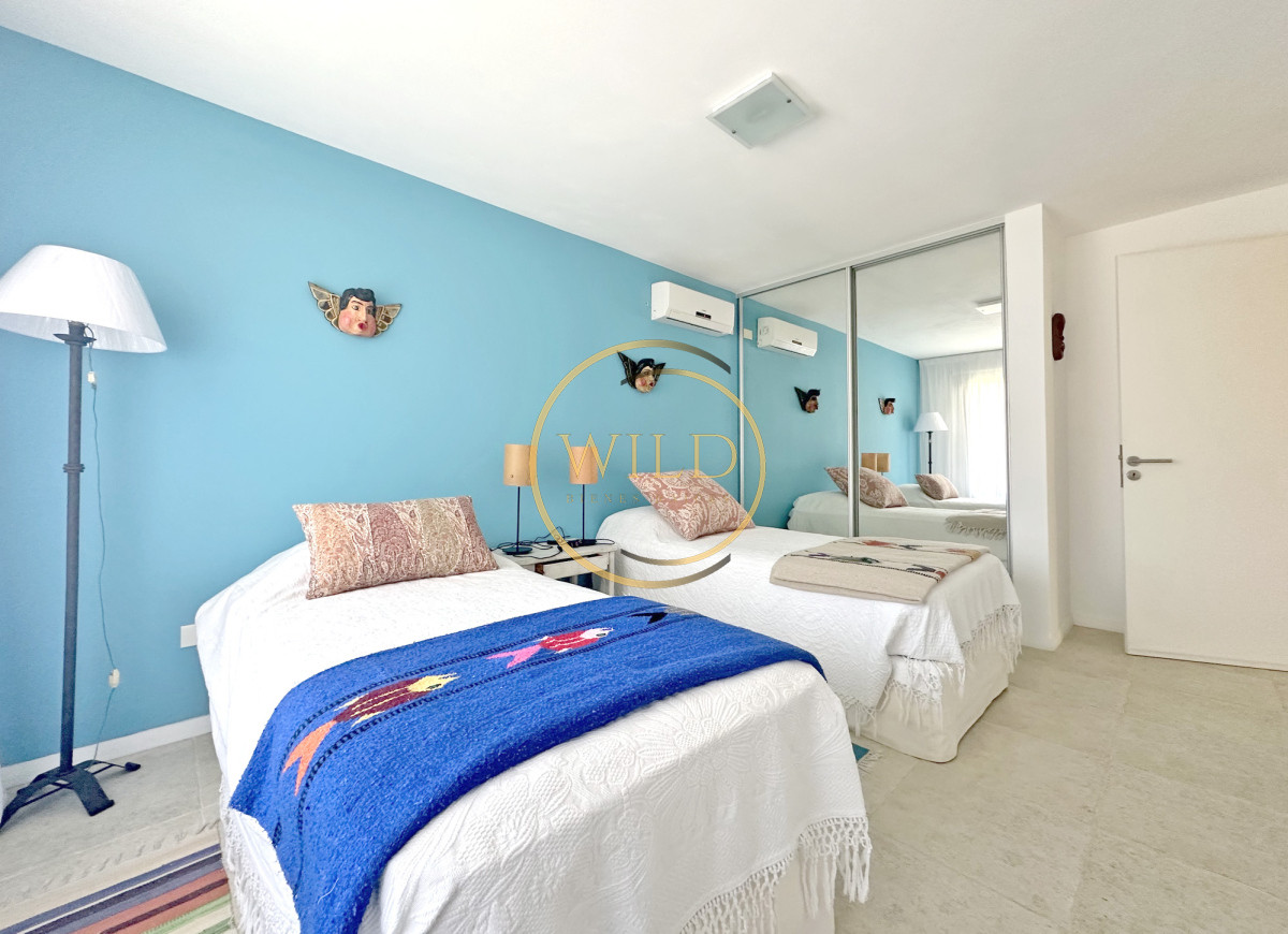 Casa ID.2546 - Exclusivo barrio privado, 3 suites + servicio completo, pileta. Losa radiante