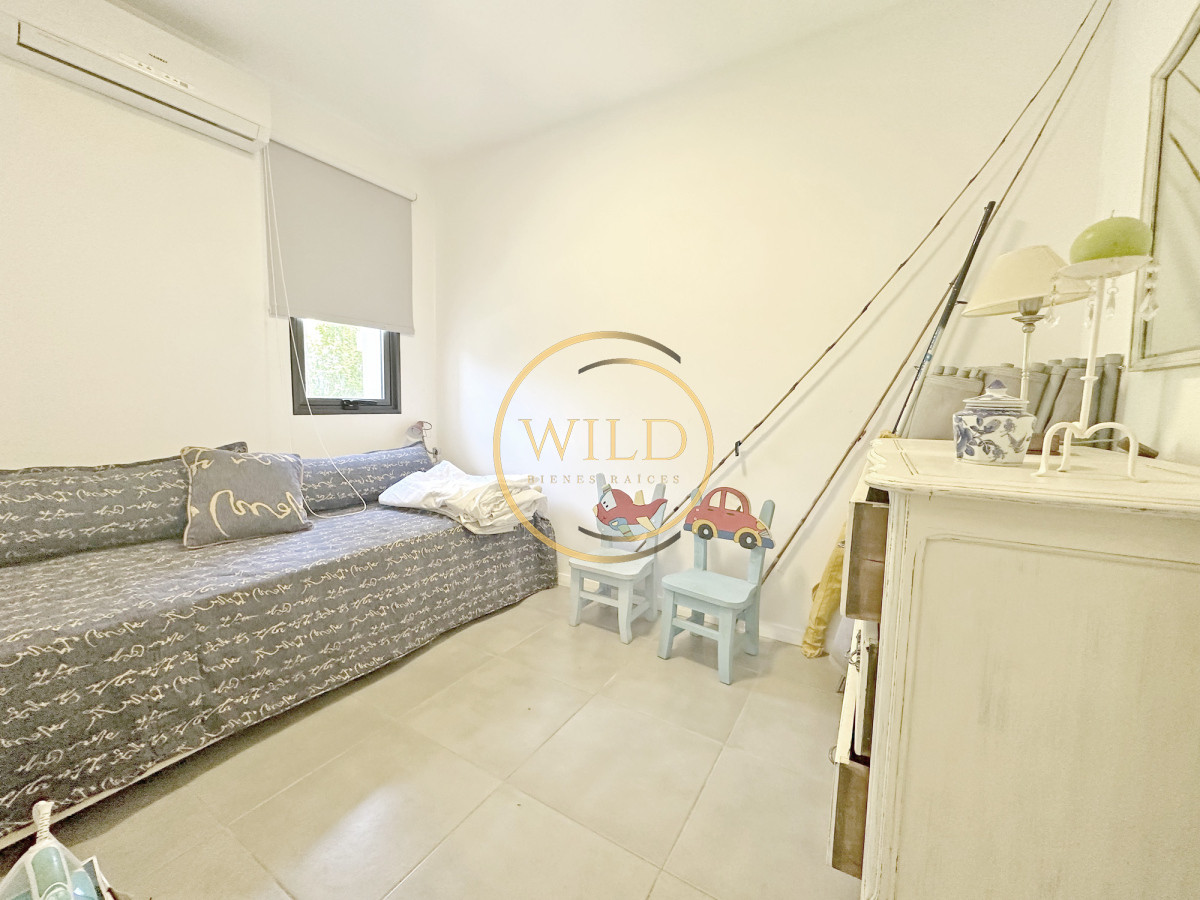 Casa ID.2546 - Exclusivo barrio privado, 3 suites + servicio completo, pileta. Losa radiante