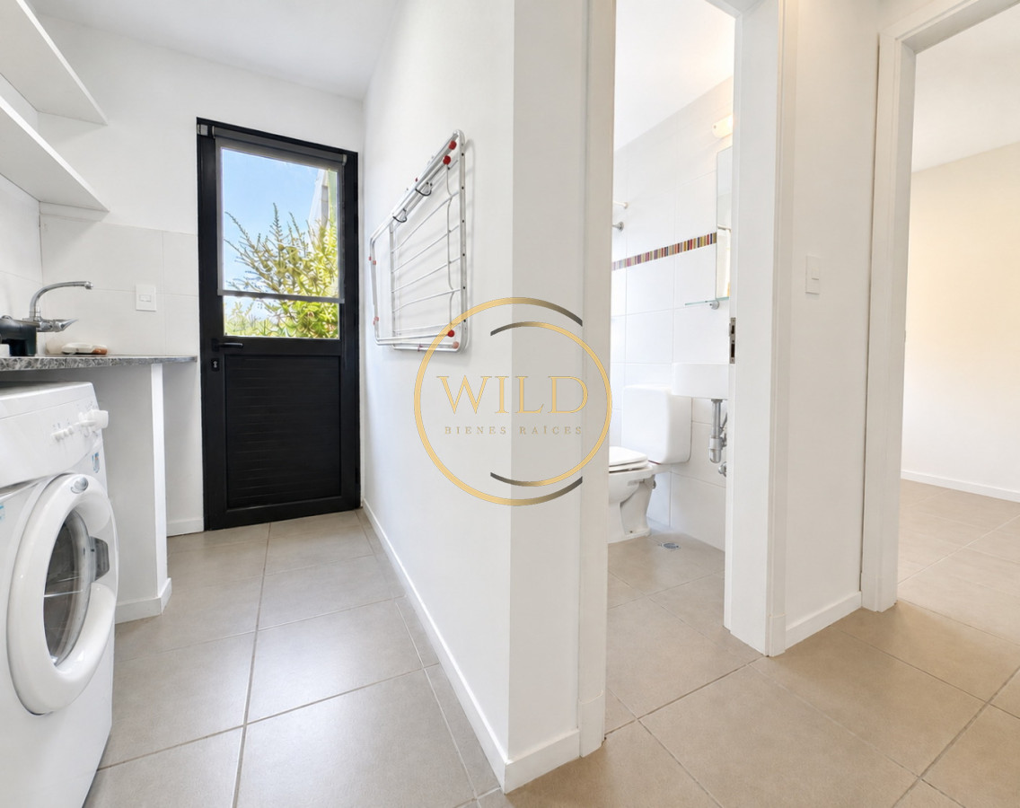 Casa ID.2546 - Exclusivo barrio privado, 3 suites + servicio completo, pileta. Losa radiante
