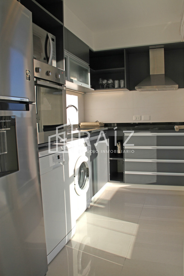 Apartamento ID.10849 - Icon Brava, 2 dorm, 2 baños, losa radiante, garaje, baulera.