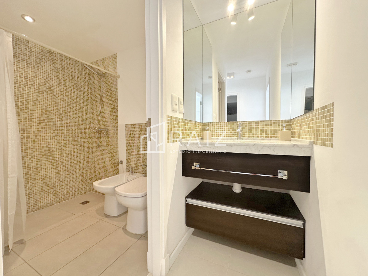 Apartamento ID.10849 - Icon Brava, 2 dorm, 2 baños, losa radiante, garaje, baulera.