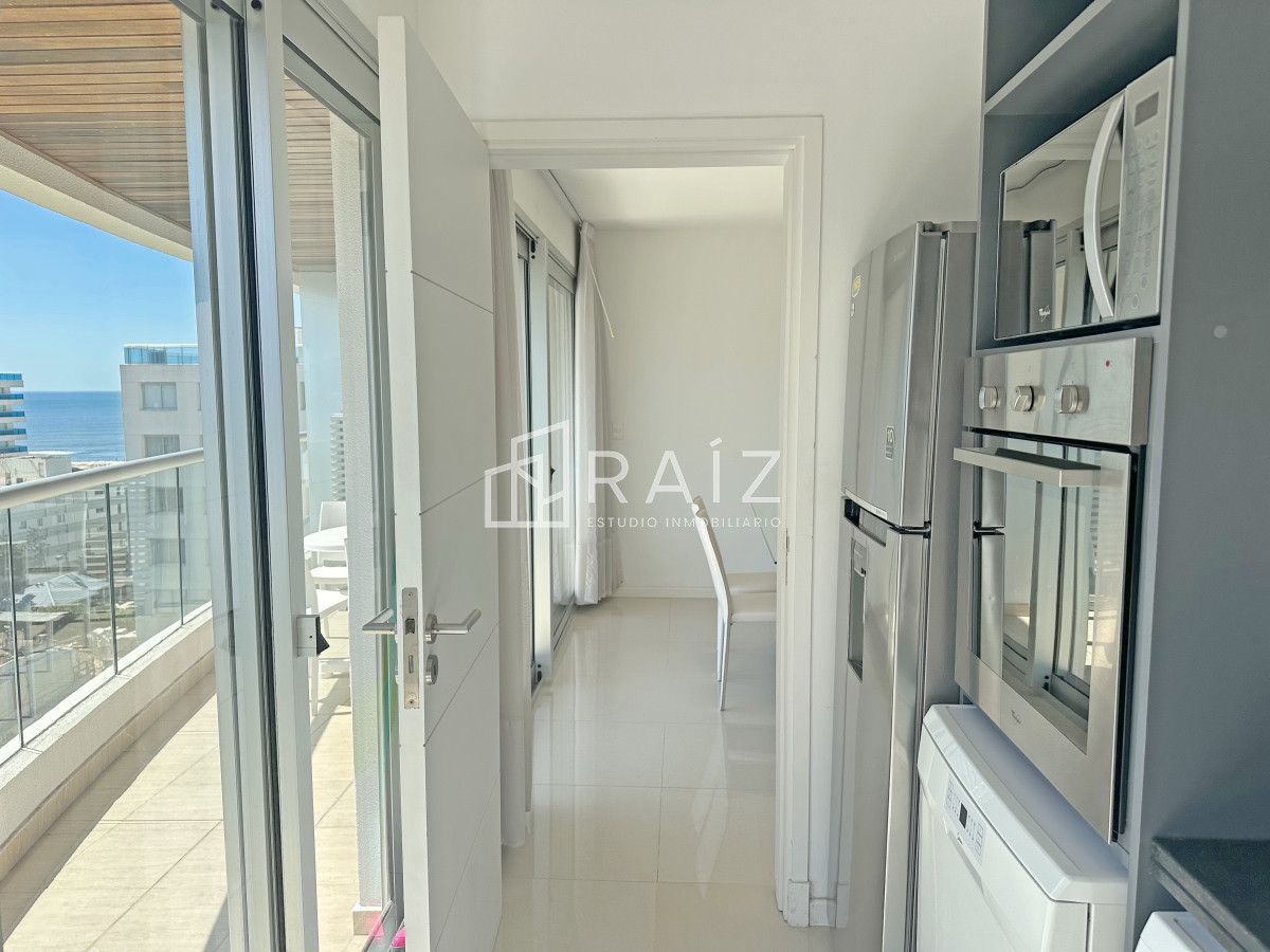 Apartamento ID.10849 - Icon Brava, 2 dorm, 2 baños, losa radiante, garaje, baulera.