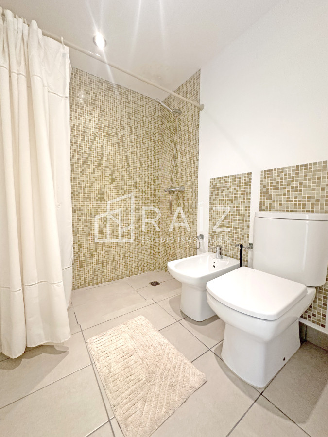 Apartamento ID.10849 - Icon Brava, 2 dorm, 2 baños, losa radiante, garaje, baulera.