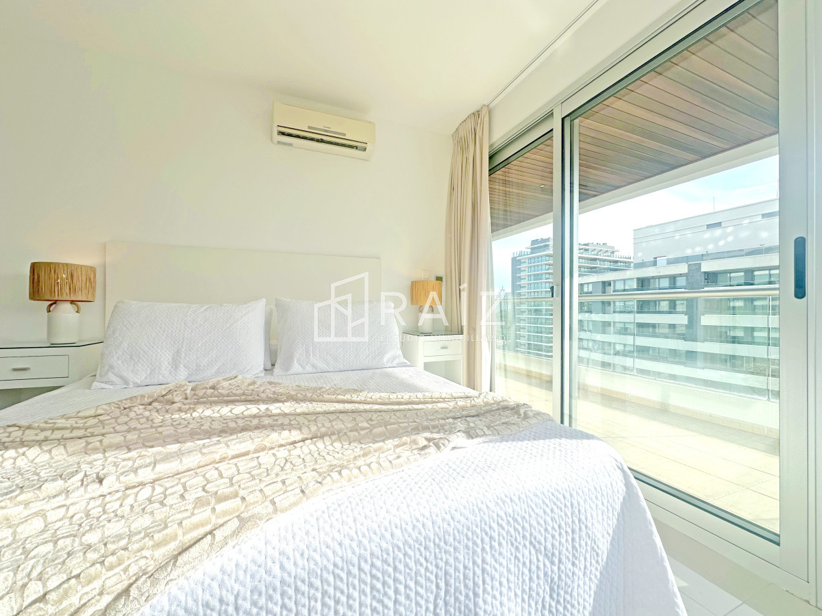 Apartamento ID.10849 - Icon Brava, 2 dorm, 2 baños, losa radiante, garaje, baulera.