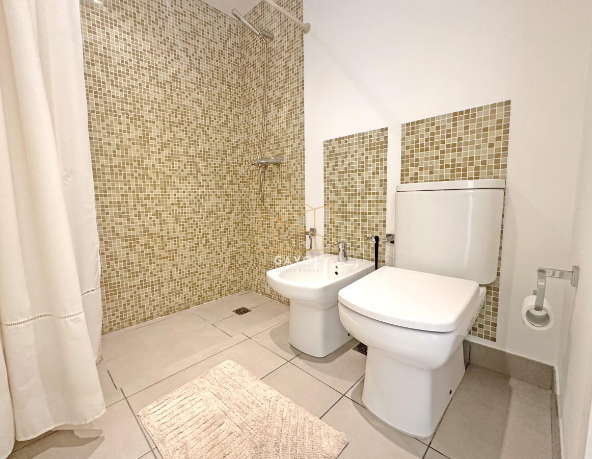 Apartamento ID.653 - Icon Brava, 2 dorm, 2 baños, losa radiante, garaje, baulera.