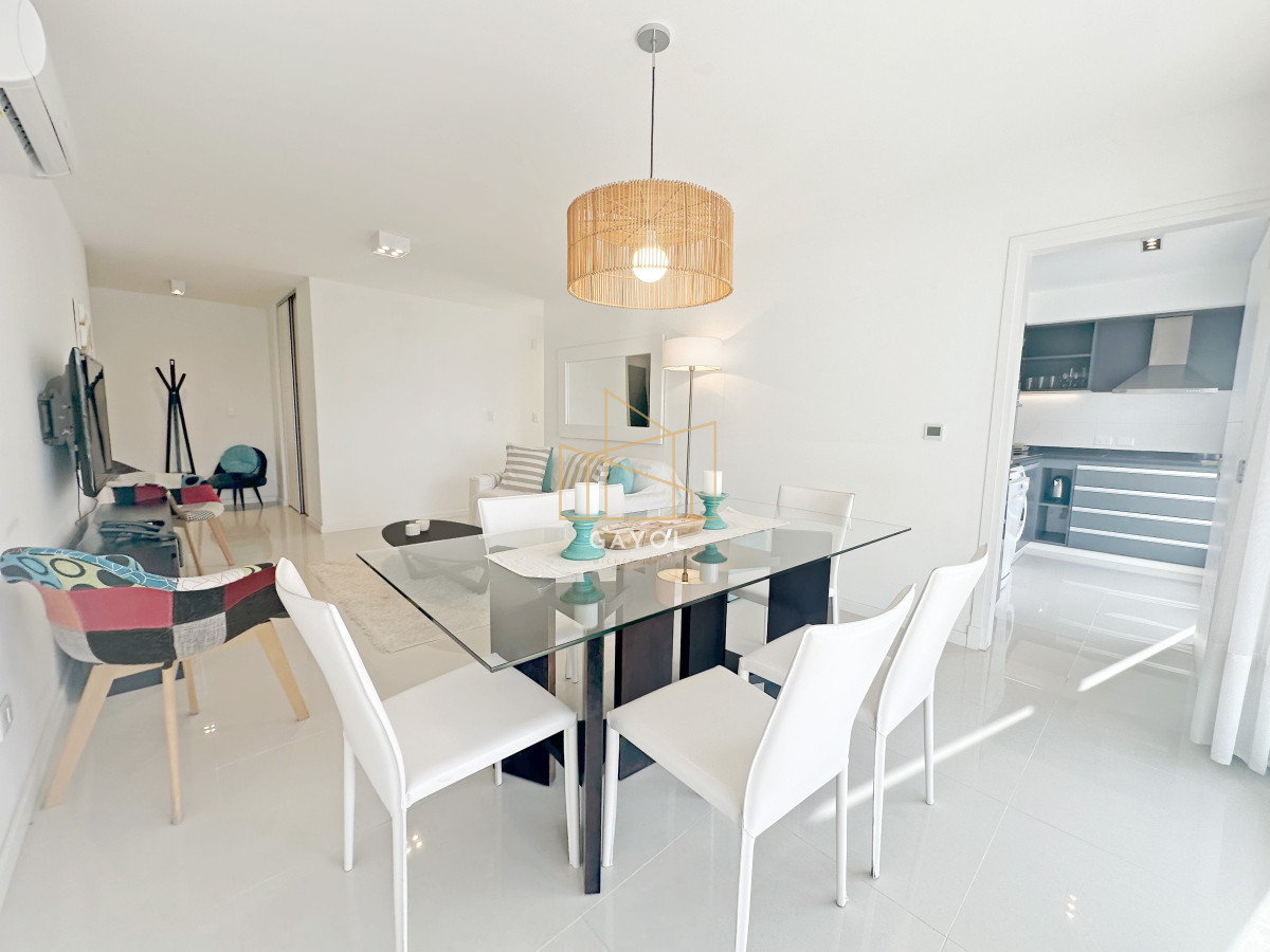 Apartamento ID.653 - Icon Brava, 2 dorm, 2 baños, losa radiante, garaje, baulera.