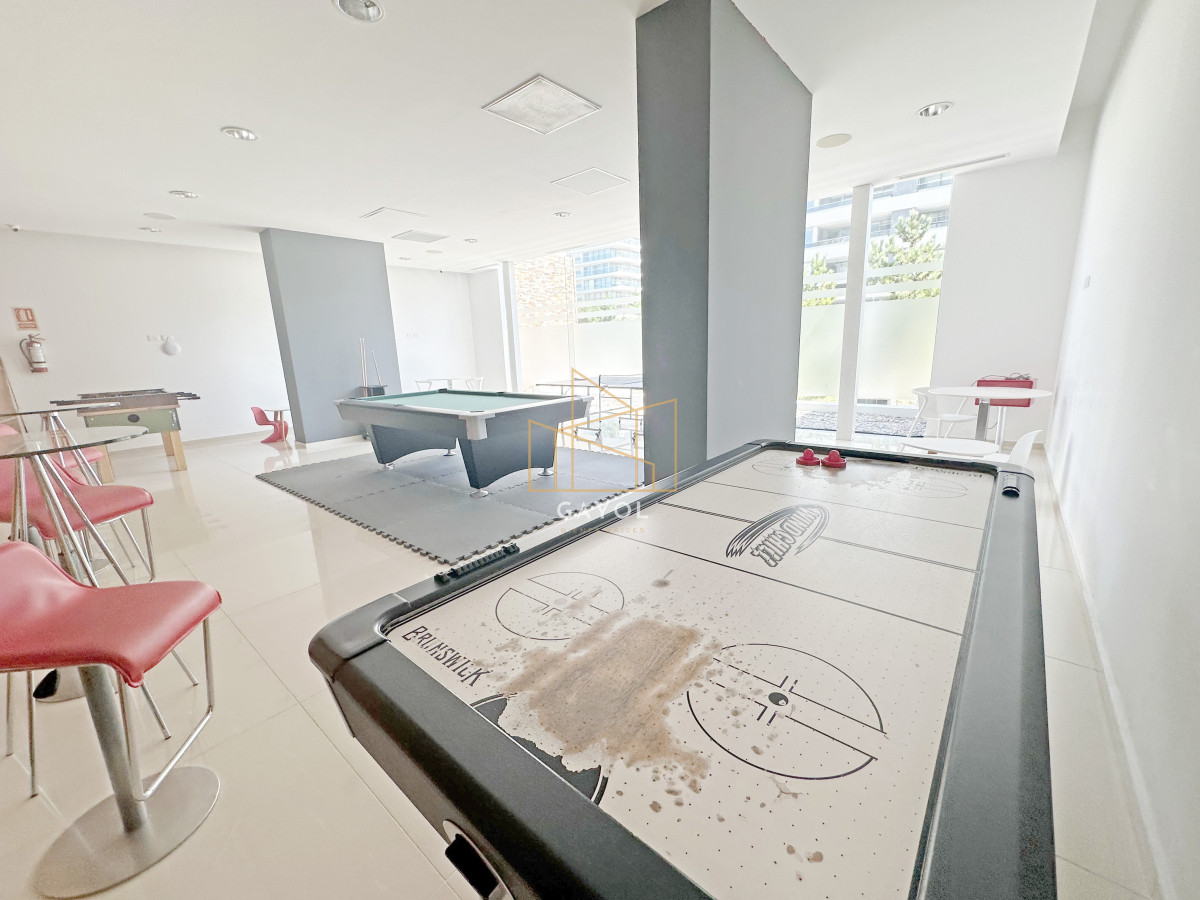 Apartamento ID.653 - Icon Brava, 2 dorm, 2 baños, losa radiante, garaje, baulera.