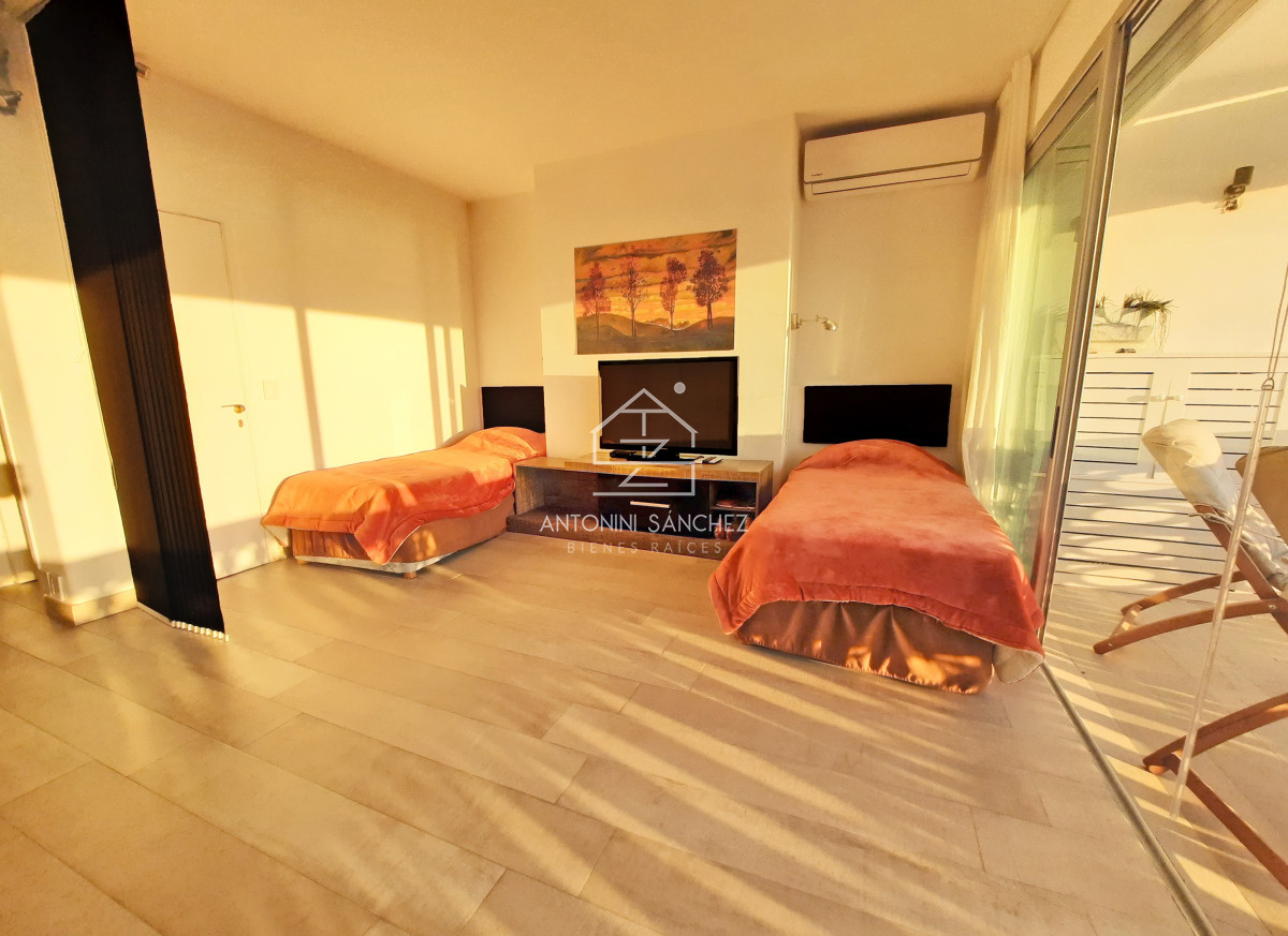 Apartamento ID.2358 - Playa Mansa, primera fila con toda la vista