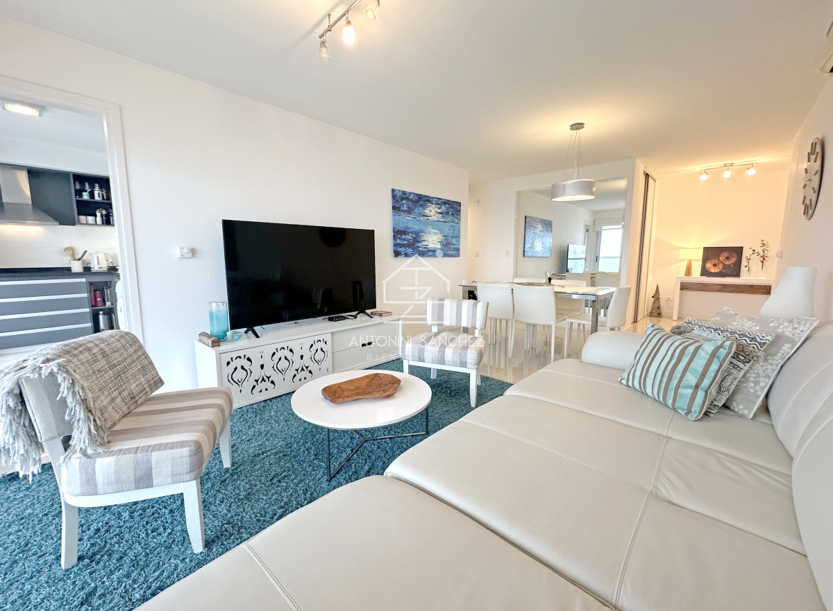 Apartamento ID.2362 - Brava, piso alto, 2 dorm, losa radiante. Full amenities.