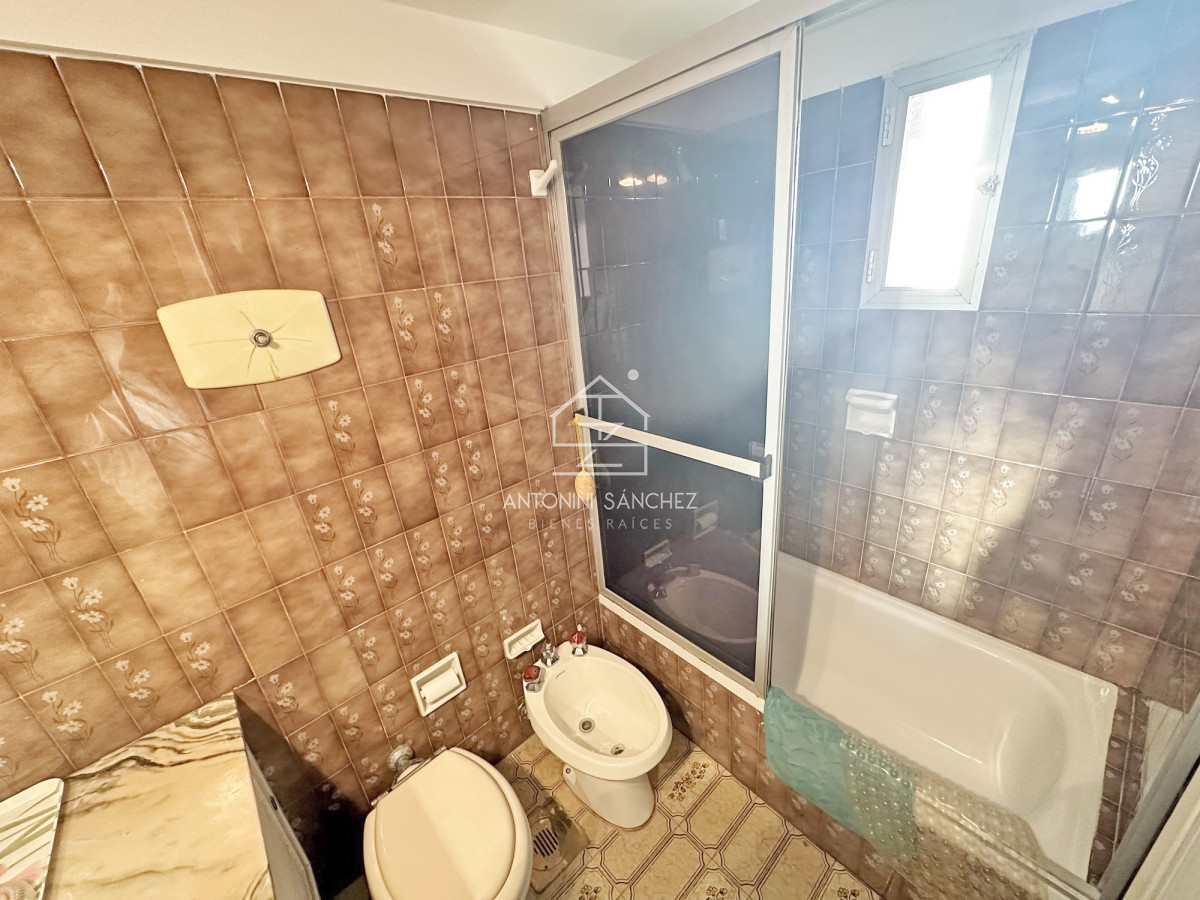 Apartamento ID.2359 - Orden de venta! Piso alto en el puerto con toda la vista. 
