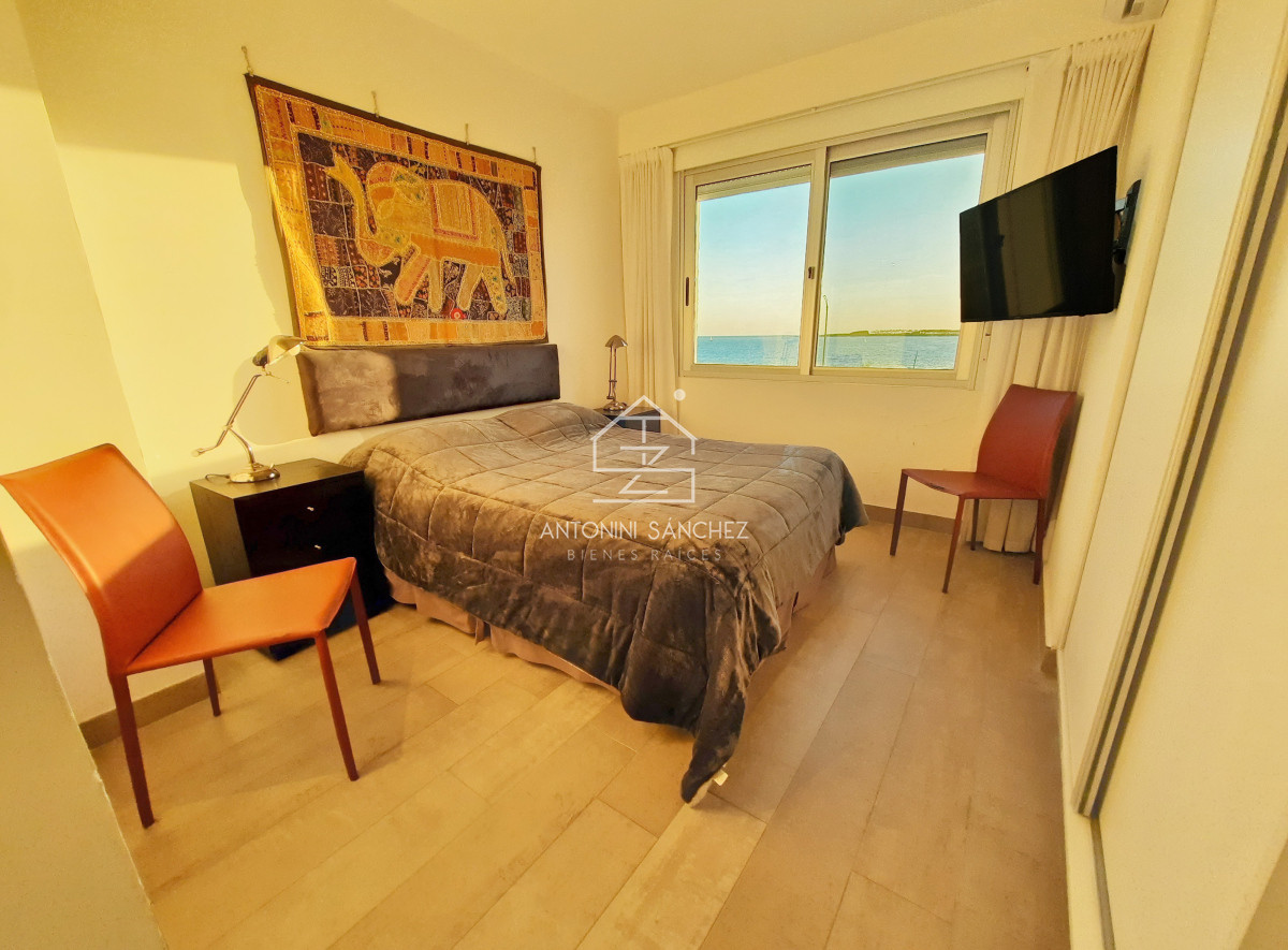 Apartamento ID.2358 - Playa Mansa, primera fila con toda la vista