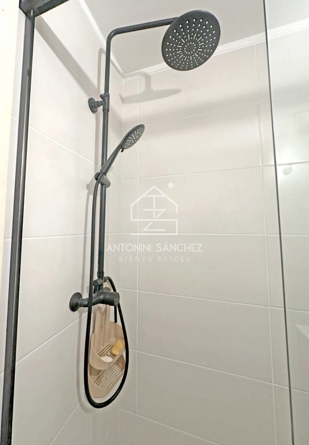 Apartamento ID.2363 - REBAJADO!! Dúplex con barbacoa propia. 3 dorm. Garaje, mucamas. Bajos gastos.