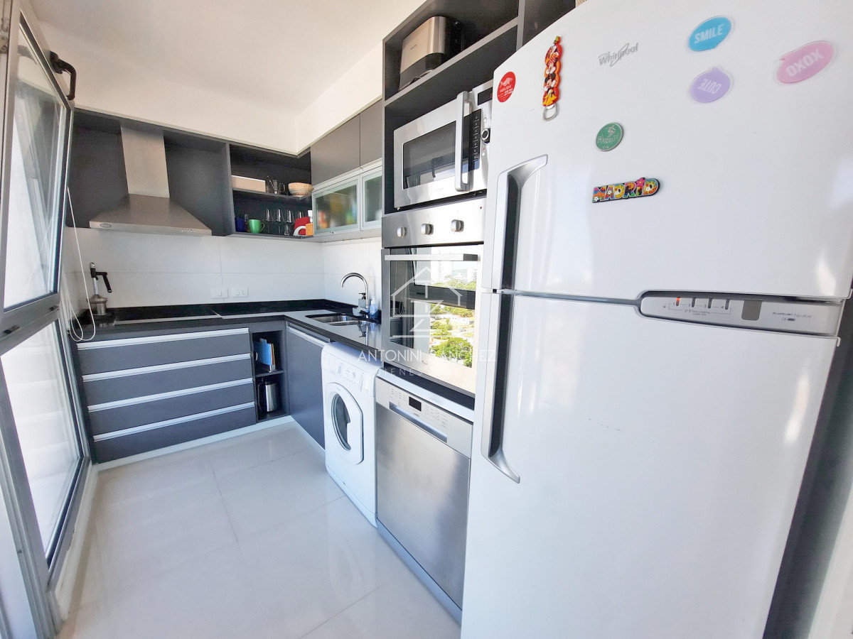 Apartamento ID.2362 - Brava, piso alto, 2 dorm, losa radiante. Full amenities.