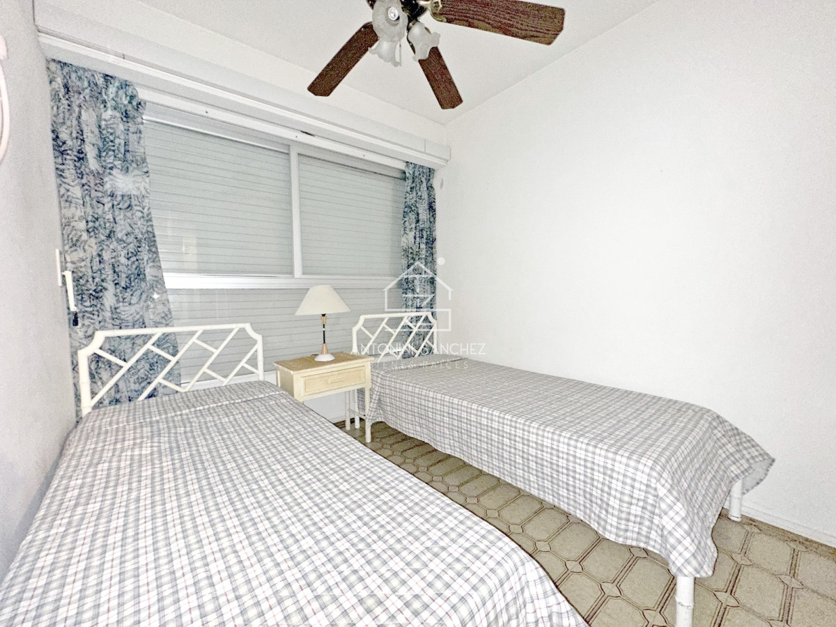 Apartamento ID.2359 - Orden de venta! Piso alto en el puerto con toda la vista. 