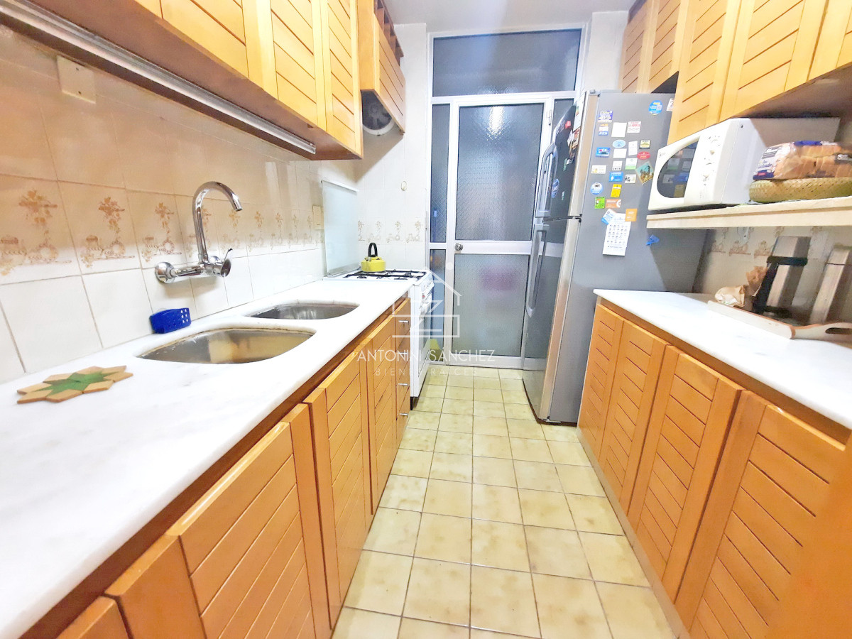 Apartamento ID.2357 - Brava, primera fila, todo al frente. 2 dorm. Garaje